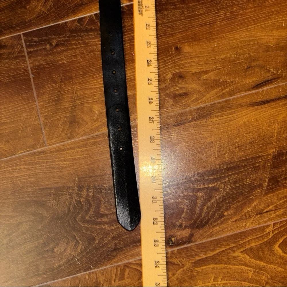 American Eagle Vintage Black leather belt with silver buckle size XS